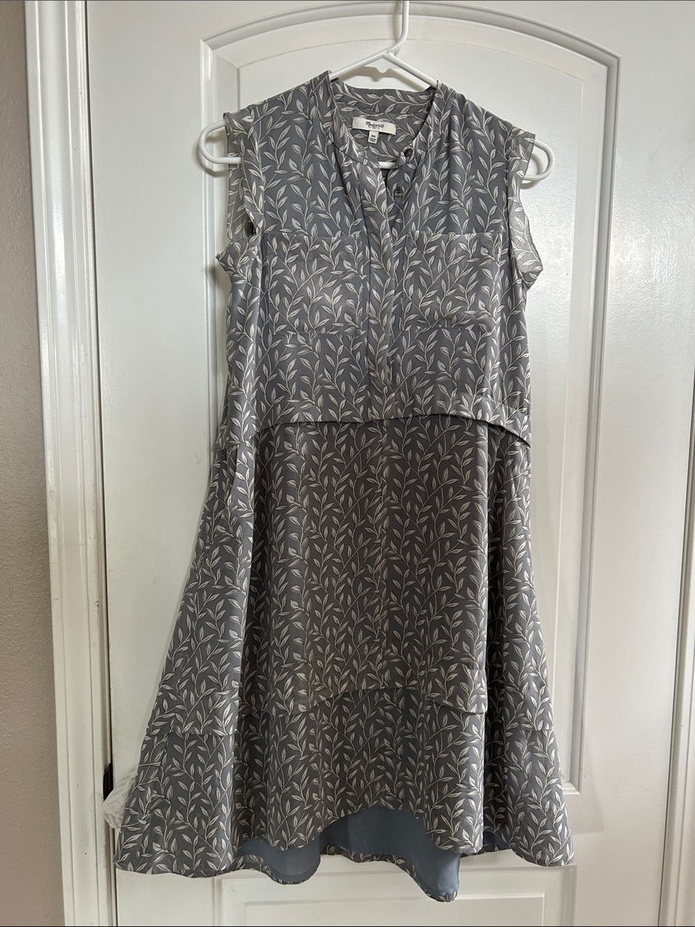 Madewell Gray Leaf-Print Sleeveless Layered Midi Dress